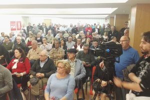 Aspecto general de la reunión de anoche.