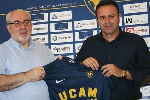 Salmerón el día de su presentación en el UCAM.