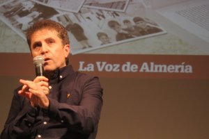 Eduardo D. Vicente, en la presentación de su libro.