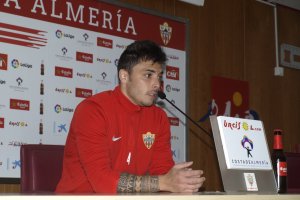 Ximo Navarro en rueda de prensa.