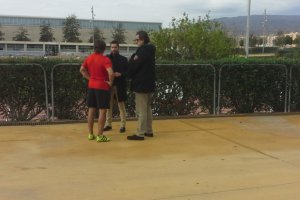 Los representantes de Duba con el jugador este lunes en el Anexo.