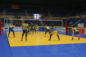 Una jugada del partido.