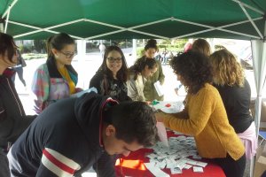 Carpa de información sobre VIH y Sida en el campus de La Cañada en la UAL.
