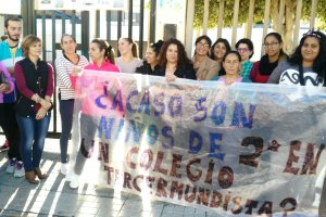 Concentración hoy a las puertas del colegio Solymar de Matagorda.