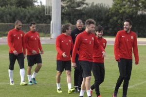 Si Morcillo no llegan habrá cambios en defensa.