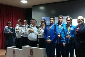 El podio con los vencedores.