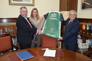Unicaja Almería y Subdelegación contra la violencia de género.