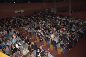El Auditorio Maestro Padilla se llenó de solidaridad en la gala de ANDA.