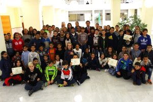 Escolares participantes en el Pleno infantil que hoy se ha celebrado en El Ejido.