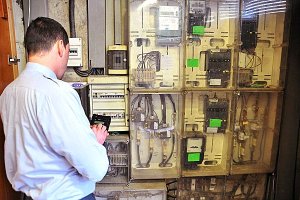 El convenio permite que no se llegue a cortar la luz.