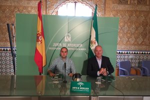 En imagen el delegado de Fomento (derecha), Joaquín Jiménez