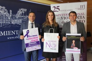 Presentación de la campaña contra la violencia machista en El Ejido el pasado 9 de noviembre.