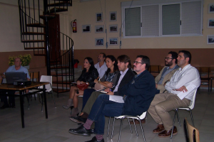 Presentación a los grupos municipales del plan en la sede de la asociación vecinal.