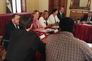 Imagen del encuentro entre Susana Díaz y el sector agrícola
