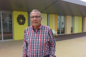 Manolo García, en el Liceo Erasmus, donde trabaja.