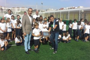 Jairo Ruiz con los alumnos de Liceo Erasmus.