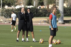 Soriano y Juanito tras el sancionado Morcillo.