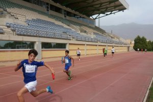Competición de atletismo celebrada en el estadio de Santo Domingo.