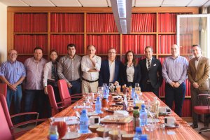 Componentes del Desayuno de trabajo organizado ayer por  LA VOZ DE ALMERIA con distintos representantes y agentes del sector agrícola.