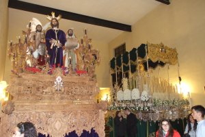 Nuestro Padre Jesús de la Sentencia y María Santísima de la Esperanza Macarena que procesionará en la Semana Santa de 2018 el Miércoles Santo.