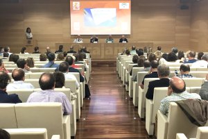 presentación del Plan Director de Convivencia Escolar a profesores de centros educativos, en un acto celebrado en el edificio de Las Mariposas