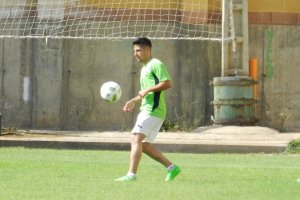 Javilillo en un entrenamiento con el CD El Ejido.