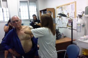 Imagen del comienzo de la campaña esta mañana en el Centro de Salud Virgen del Mar