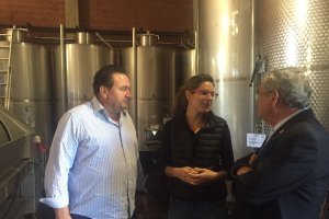 García Lorca y Vargas con la enóloga Virginia Bosquet