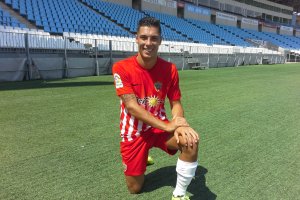 Sillero posa para LA VOZ en el Mediterráneo.