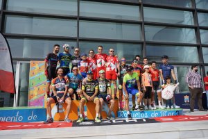 El podio con los vencedores.