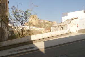 Vista de la Calle Música, esquina con la calle Juez.