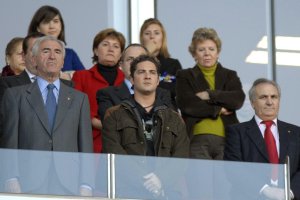 Bisbal en diciembre de 2007 viendo al Almería en el palco.