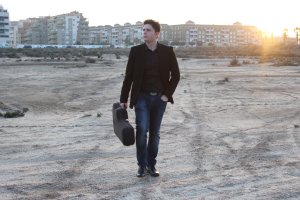 JJ Fuentes en una imagen promocional de su primer trabajo, ‘Orgánico’.
