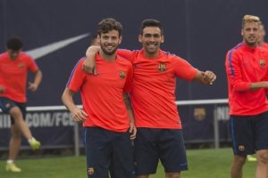 Dani Romera (derecha) vuelve a ser feliz.