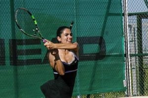 La jugadora del Club de Tenis El Ejido.