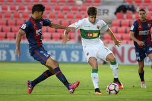 Imagen del Huesca-Elche (0-3).