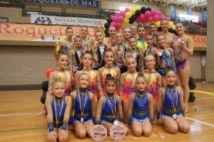 Gran inicio de las gimnastas ejidenses.