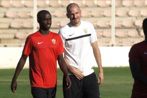 Diamanka y Soriano hablando en un entrenamiento.