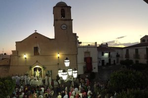 La Iglesia de la Virgen de la Cabeza fue el escenario de un día emotivo para Tomás Cano.