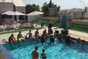 Buceo en la piscina de Viator.