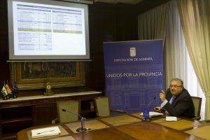 Manuel Alías en rueda de prensa en Diputación.