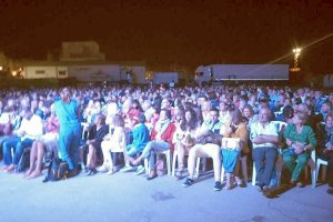 Lleno absoluto en la explanada del Puerto de garrucha.
