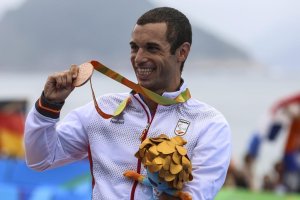 Jairo Ruiz con la medalla de bronce.