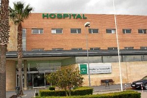 El hospital de Huércal-Overa, donde fueron trasladados los heridos.