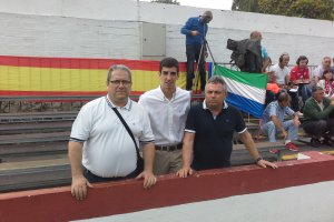 Vicente Puertas en Laredo el día del ascenso a Segunda B.