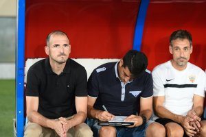 Soriano en el banquillo junto a Juanito y Cabellud.