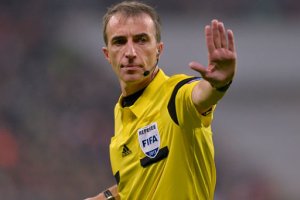 Borbalán en Champions disfrutando como árbitro Top.