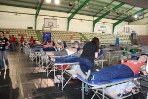 Donantes de sangre durante una de las colectas realizadas por el Centro de Transfusiones.