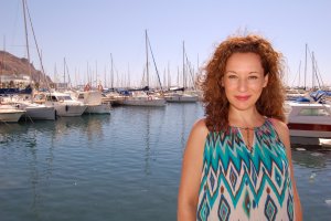 Eva Almaya dice que “interpretar a Rocío Jurado me ha dado fortaleza para afrontar problemas”.