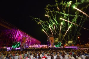 Los fuegos artificiales pusieron la rúbrica a una noche inolvidable.